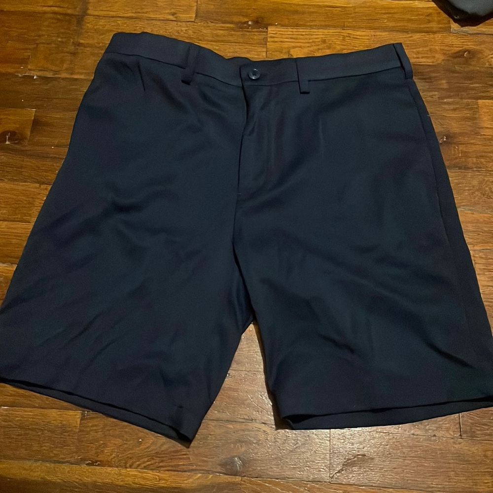 Men’s Roundtree & Yorke Navy Shorts
